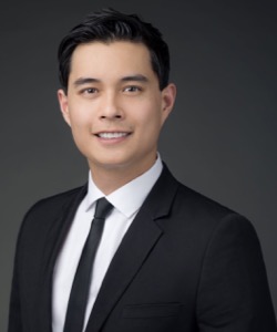 PIcture of Mike Akaraphanth